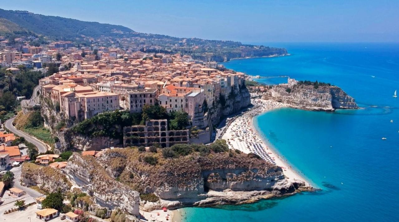 Residenza Le Sirene Apartment Tropea Exterior photo